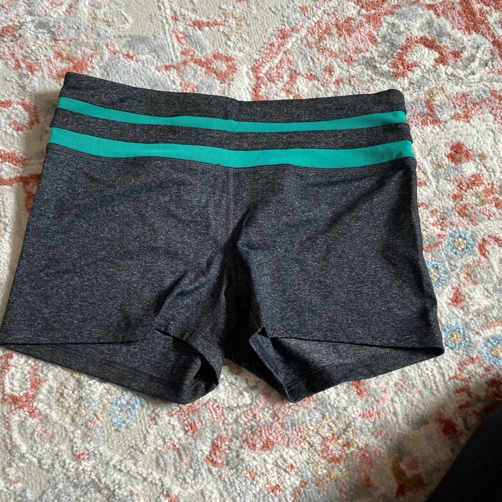 Short shorts